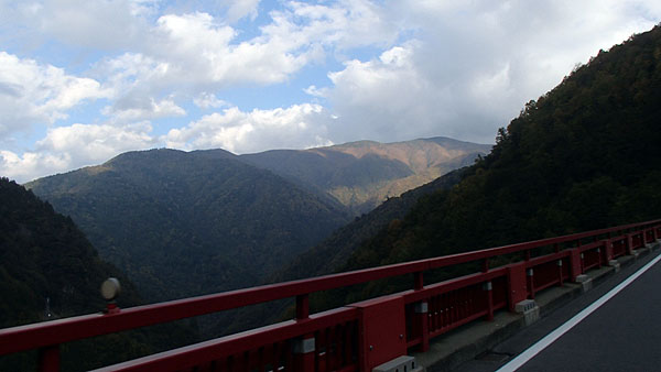雁坂トンネル手前